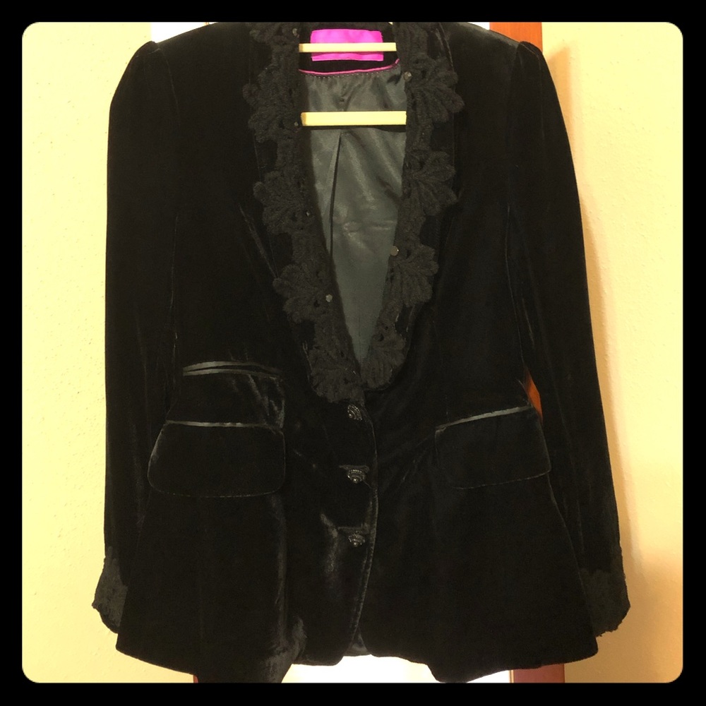 Super Soft Black Velvet Blazer